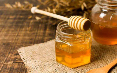 为什么蜂蜜有很多功效呢,蜂蜜为什么营养价值高